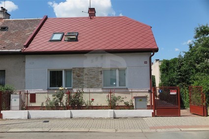 Pronájem domu v centru Hradce Králové 125m2 pozemek 250m2 - Fotka 28